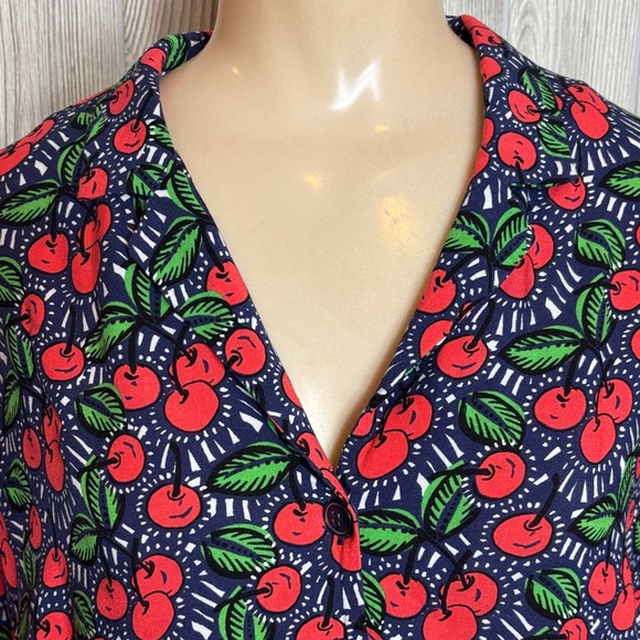 Zara Whimsical Cherry Oversized Boxy Loose Fit Crop Buttton Down Blouse Size XS - Picture 8 of 8
